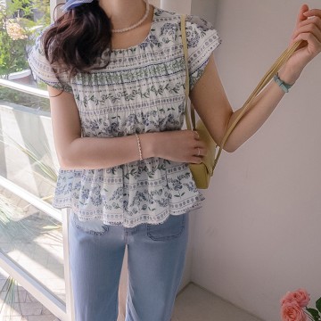 可愛荷葉邊上衣♡韓國女裝上衣